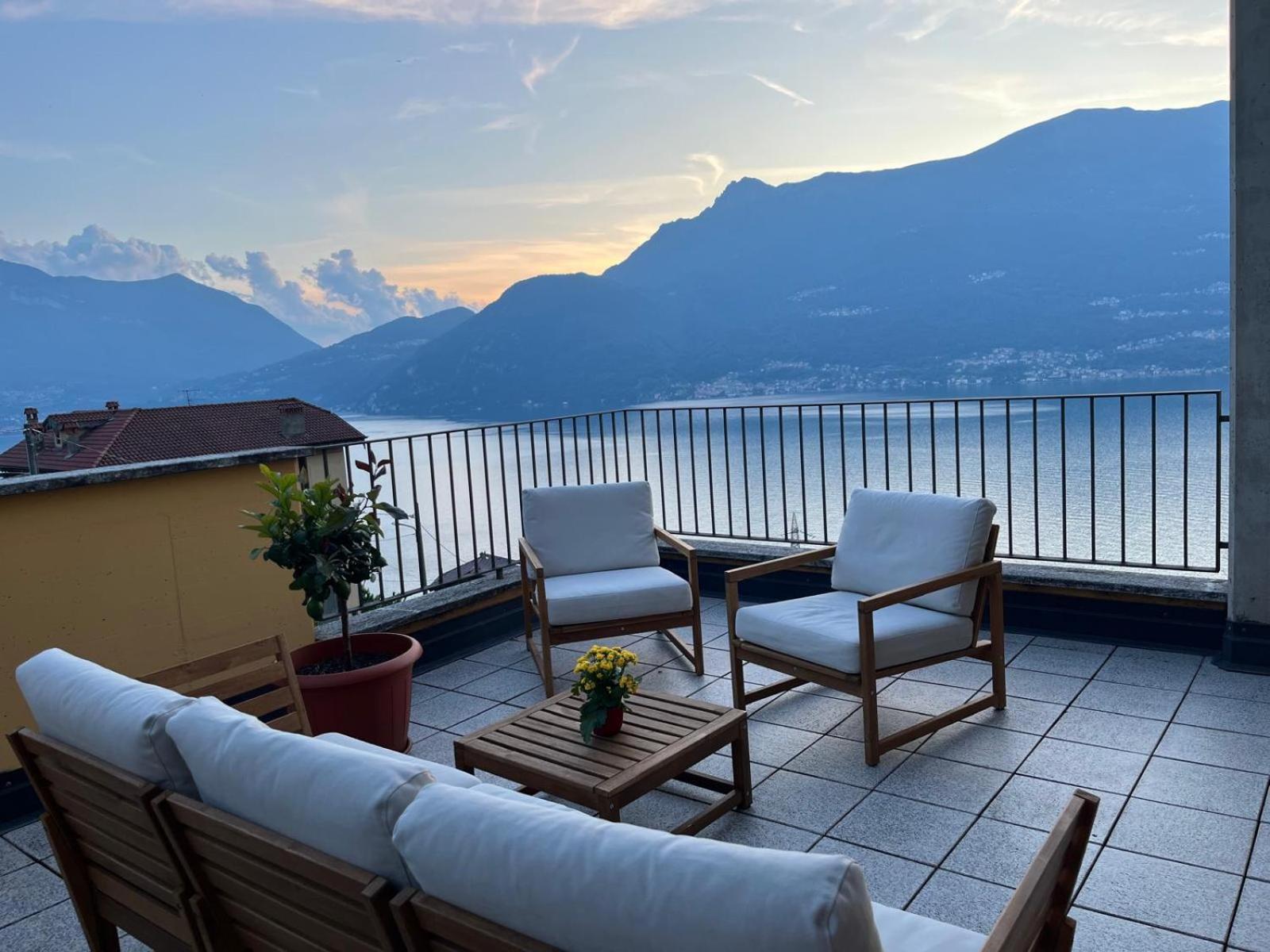 Stunning Apartment- Terrace And Swimming Pool Bellano Exterior photo